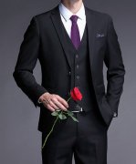 結婚西服選什么顏色好？