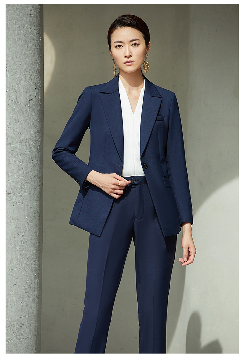 女款藍色職業西服圖片展示
